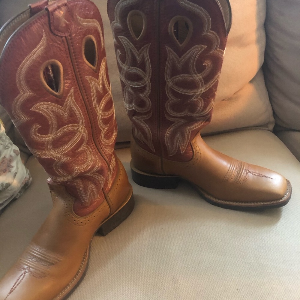 Ariat leather boots 7B red and tan